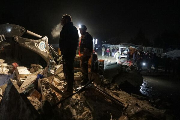 Разрушения после землетрясения в сирийском Азазе 