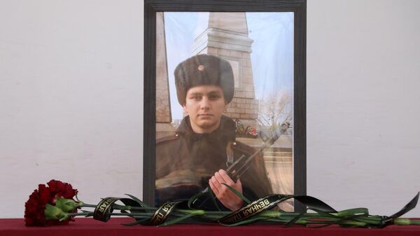 В Феодосии открыли мемориальную доску в честь российского военнослужащего Сергея Горбунова, погибшего в зоне спецоперации