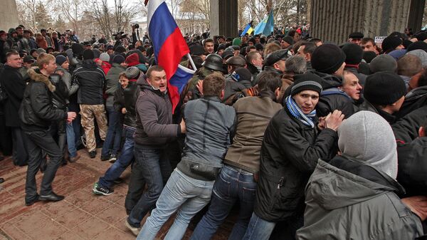 Митинги у здания Верховного совета Крыма