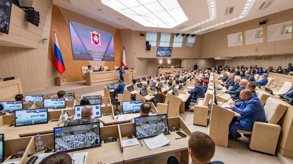 Заседание сессии госсовета Республики Крым