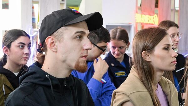 Молодежь Запорожья и Херсона посетила Крым