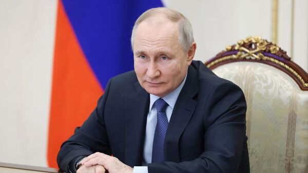 Президент РФ Владимир Путин провел совещание по вопросам развития Крыма и Севастополя