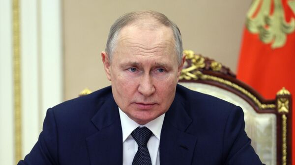 Президент Владимир Путин проводит совещание с правительством