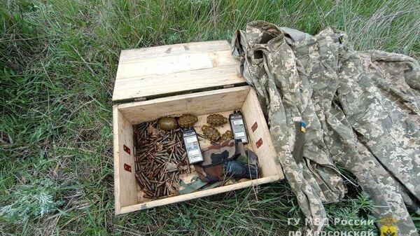 Тайники с боеприпасами и формой с символикой ВСУ нашли правоохранители в населенных пунктах Херсонской области