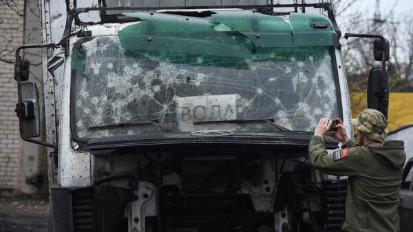 Последствия удара ВСУ по автопарку в Донецке