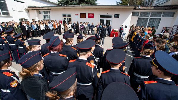Открытие памятной доски Кириллу Шведовичу в школе №39 Симферополя