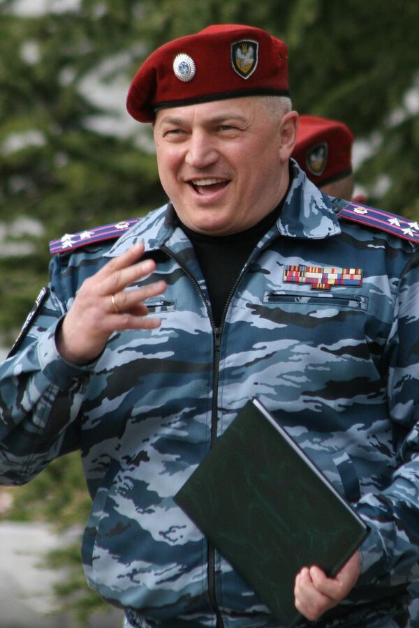 Командир крымского полка Беркута Юрий Николаевич Абисов Командир крымского полка Беркута Юрий Николаевич Абисов