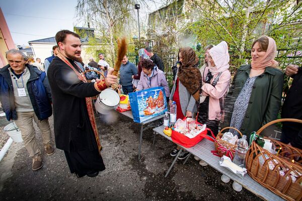Празднование православной Пасхи в Симферополе