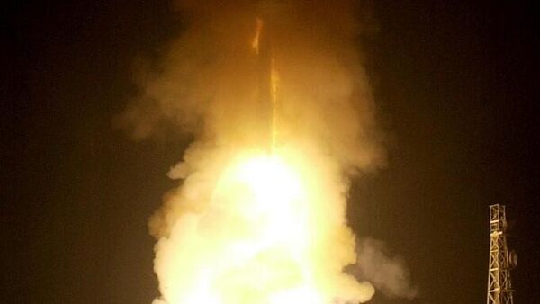 Невооруженная межконтинентальная баллистическая ракета Minuteman III запускается с базы ВВС Ванденберг, Калифорния. Фото AFP