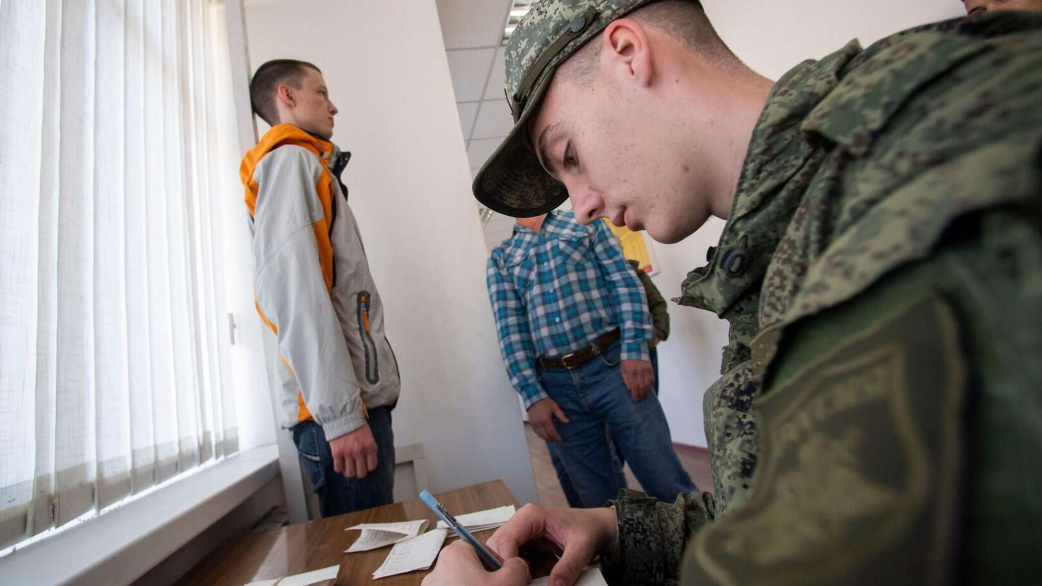 Какие фотографии нужны в военкомат для поступления в военное училище