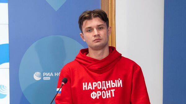 Координатор Молодежки Народного фронта в Крыму Александр Карданов
