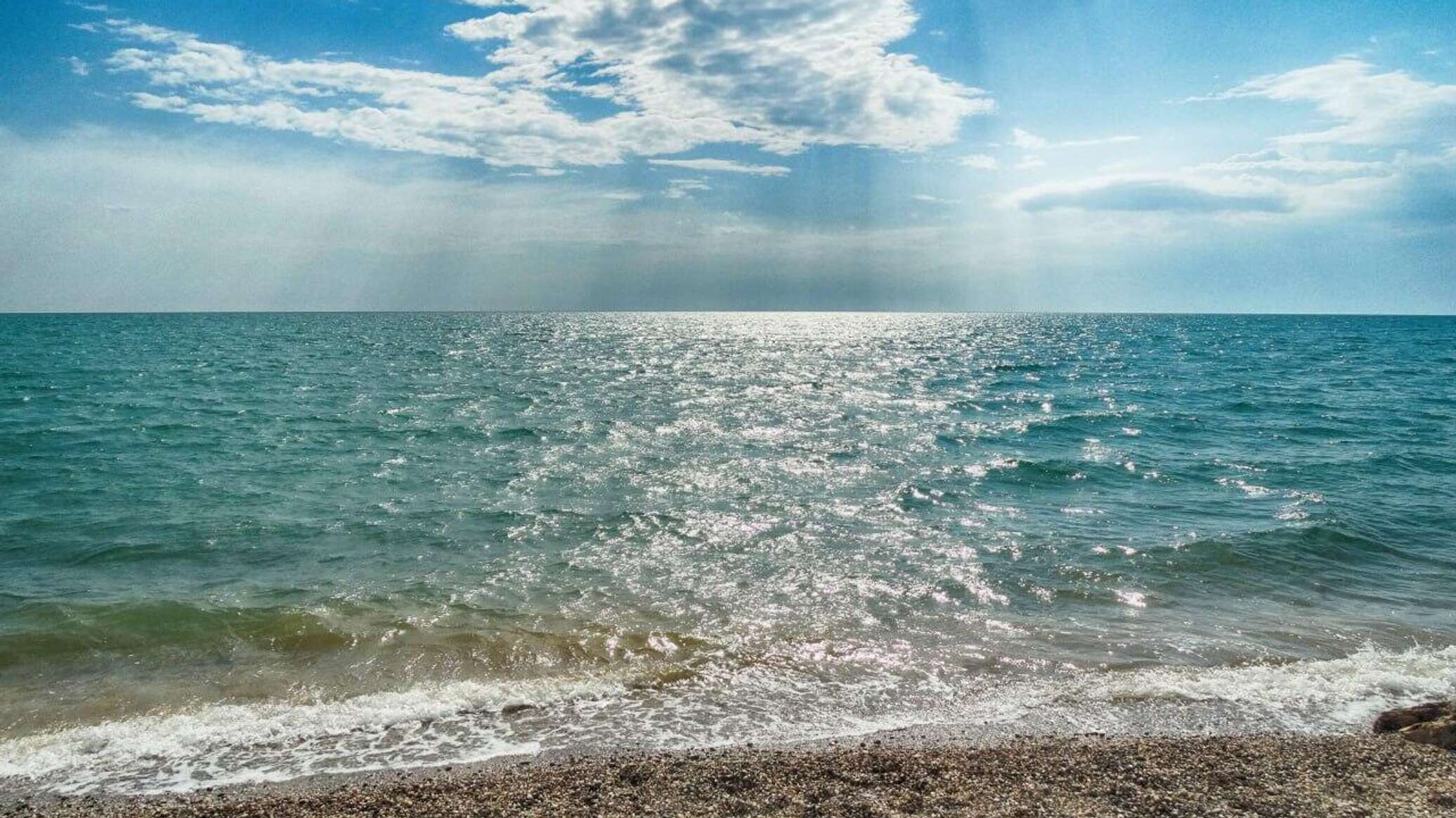 черное море и берег крыма