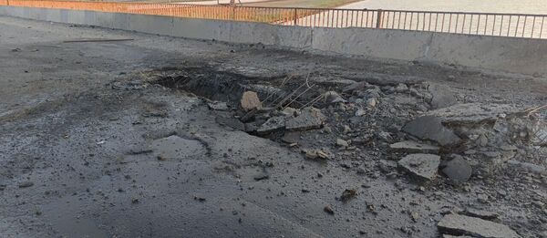 Разрушения на мосту в Чонгаре после обстрела ВСУ Разрушения на мосту в Чонгаре после обстрела ВСУ