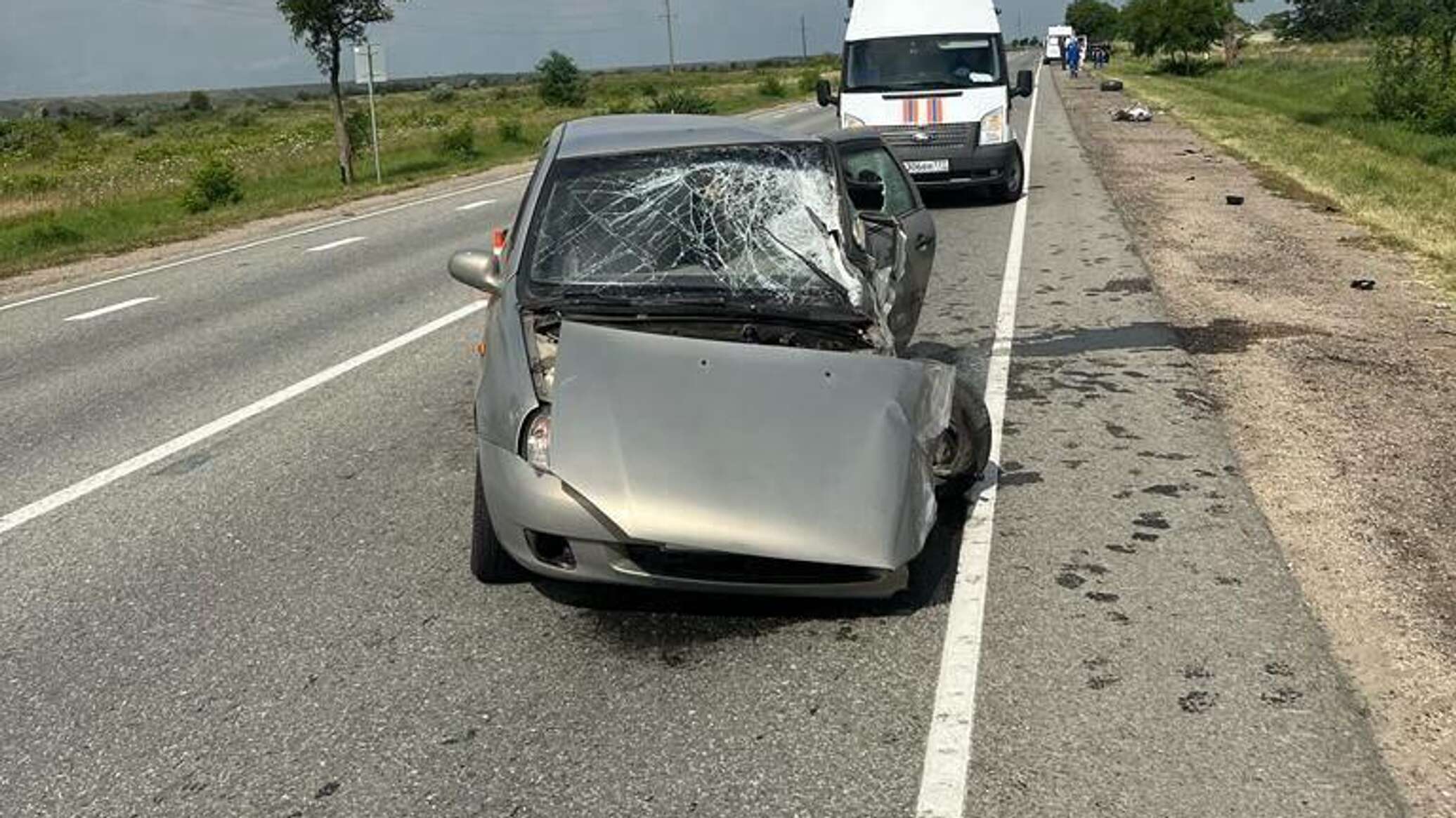 Машина с детьми попала в лобовое ДТП в Крыму - РИА Новости Крым, 08.07.2023