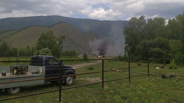 Вертолет Ми-8 с туристами на борту потерпел крушение в Алтайском крае