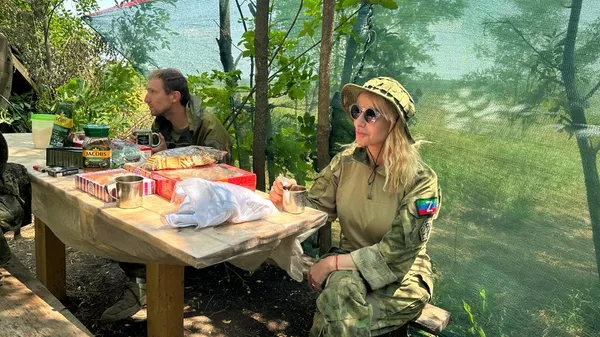 Народная артистка Дагестана Зульфия Ильясова в зоне СВО. 