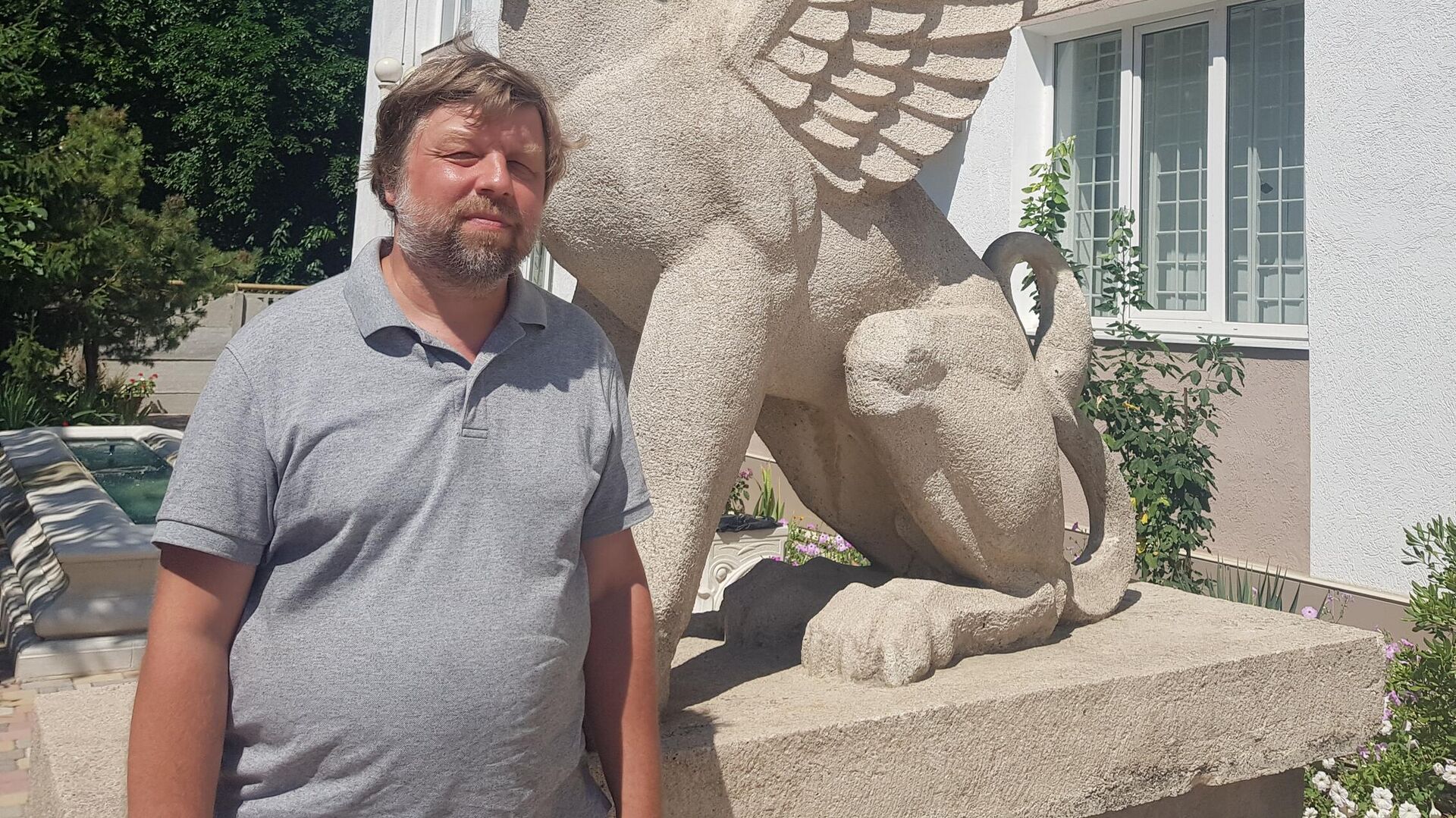 Руководитель экспедиции Эрмитажа на античном городище Мирмекий в Керчи Александр Бутягин - РИА Новости, 1920, 12.12.2025