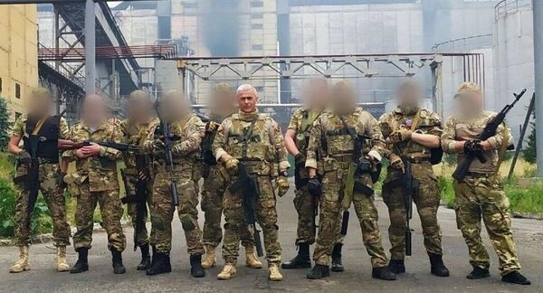 Злой и его отряд крымчан