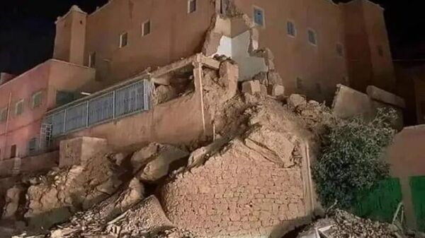 Поврежденное здание в Марокко после землетрясения 9 сентября 2023 года