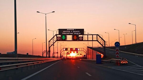 На подъезде к Крымскому мосту со стороны Тамани