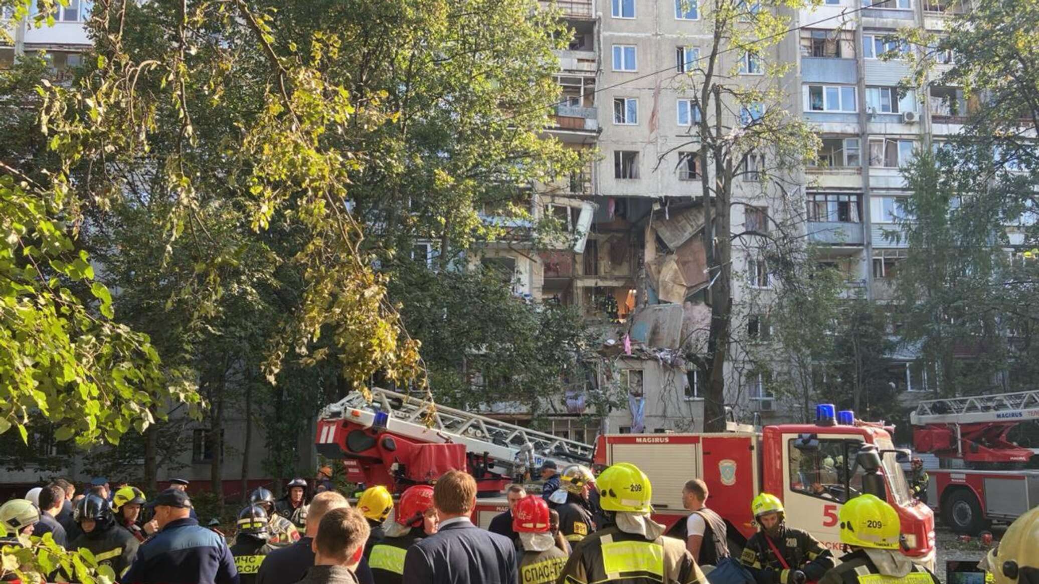 Один погибший и трое пострадавших: спасатели разбирают завалы в Балашихе -  РИА Новости Крым, 20.09.2023