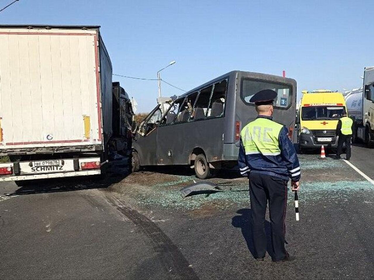 Под Нижним Новгородом грузовик влетел в автобус – погибли пассажиры - РИА  Новости Крым, 24.09.2023