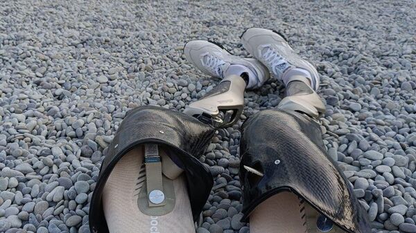 Ветеран СВО Илья Казаков после сложной травмы за два месяца научился ходить на бионических протезах