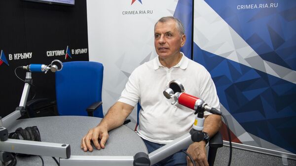Владимир Константинов на радио Спутник в Крыму