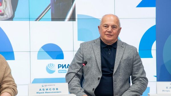 Юрий Абисов