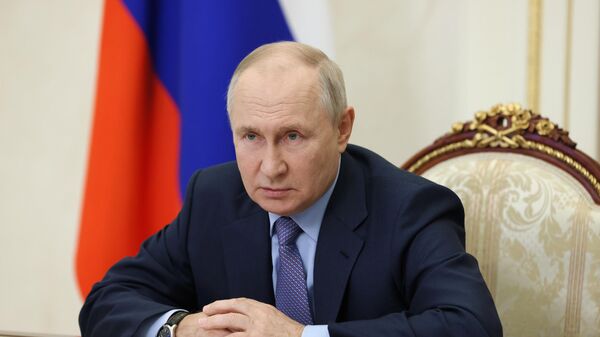 Путин проводит совещание с главами силовых ведомств по событиям в Махачкале