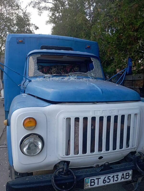 Разбитая техника коммунальщиков в Херсонской области