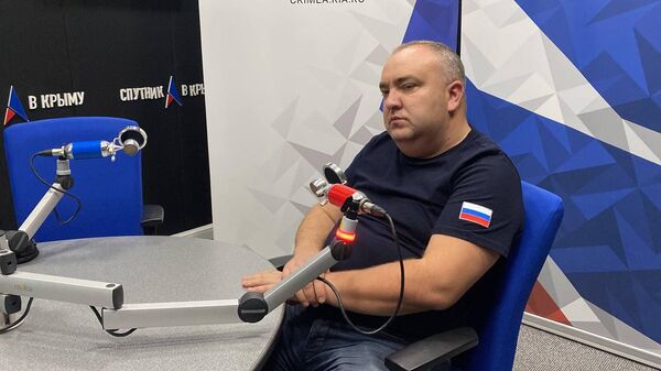Денис Кратюк в студии радио Спутник в Крыму 