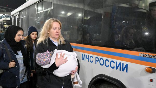 Прилет второй группы эвакуированных граждан РФ из сектора Газа в Москву
