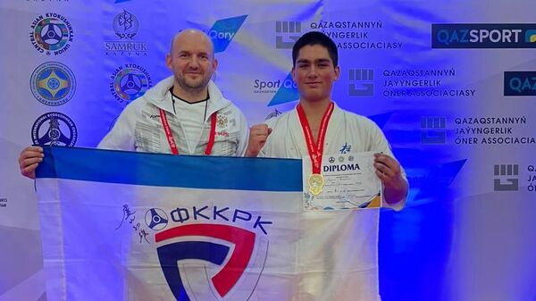 Евгений Романов (справа) стать лучшим на Чемпионате мира по Киокушин-кан карате