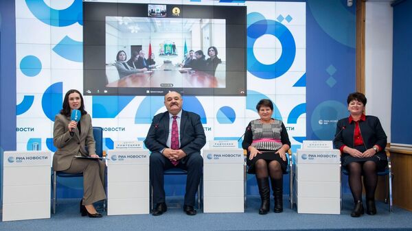 Пресс-конференция в формате видеомоста Симферополь-Минск Наука не знает границ: разработки крымских ученых на мировом уровне.