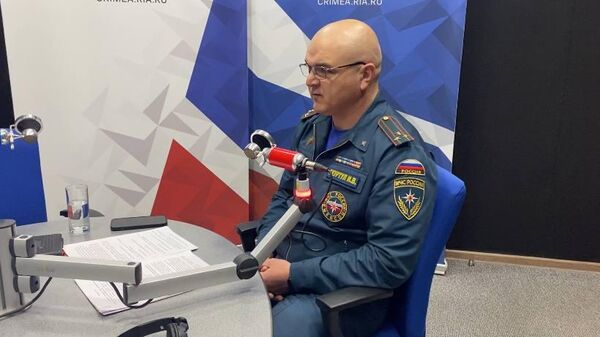 Игорь Скуртул в студии радио Спутник в Крыму 