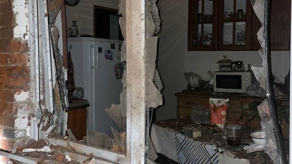 Украинский снаряд попал в жилой дом в Курской области
