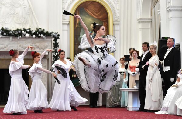 Белый бал в Ливадийском дворце в Крыму