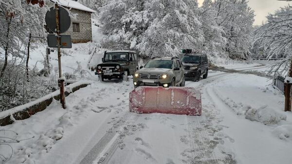 Дорога на плато Ай-Петри перекрыта из-за снегопада