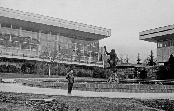 Фонтан Прометей в Партените, 80-е гг. 