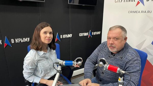 Игорь Шатров и Светлана Разина в студии радио Спутник в Крыму 