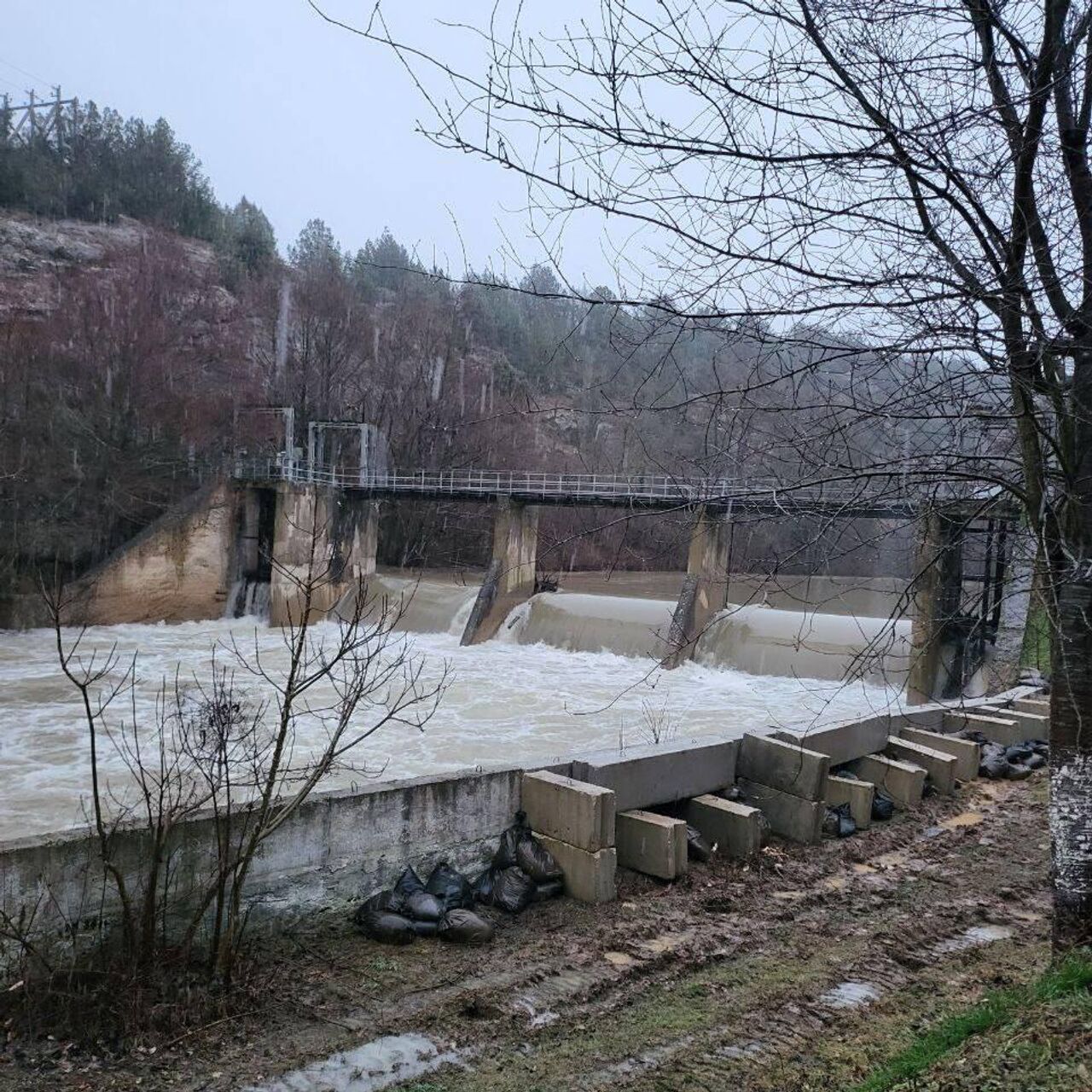 В Севастополе расчистили главный водозабор – когда дадут воду жителям - РИА  Новости Крым, 20.01.2024