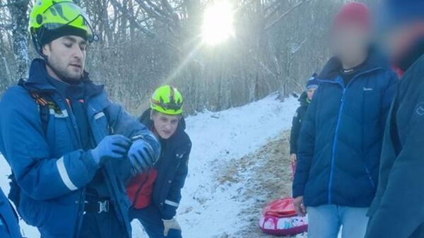 На Ангарском перевале в Крыму женщина получила травму во время зимних катаний 