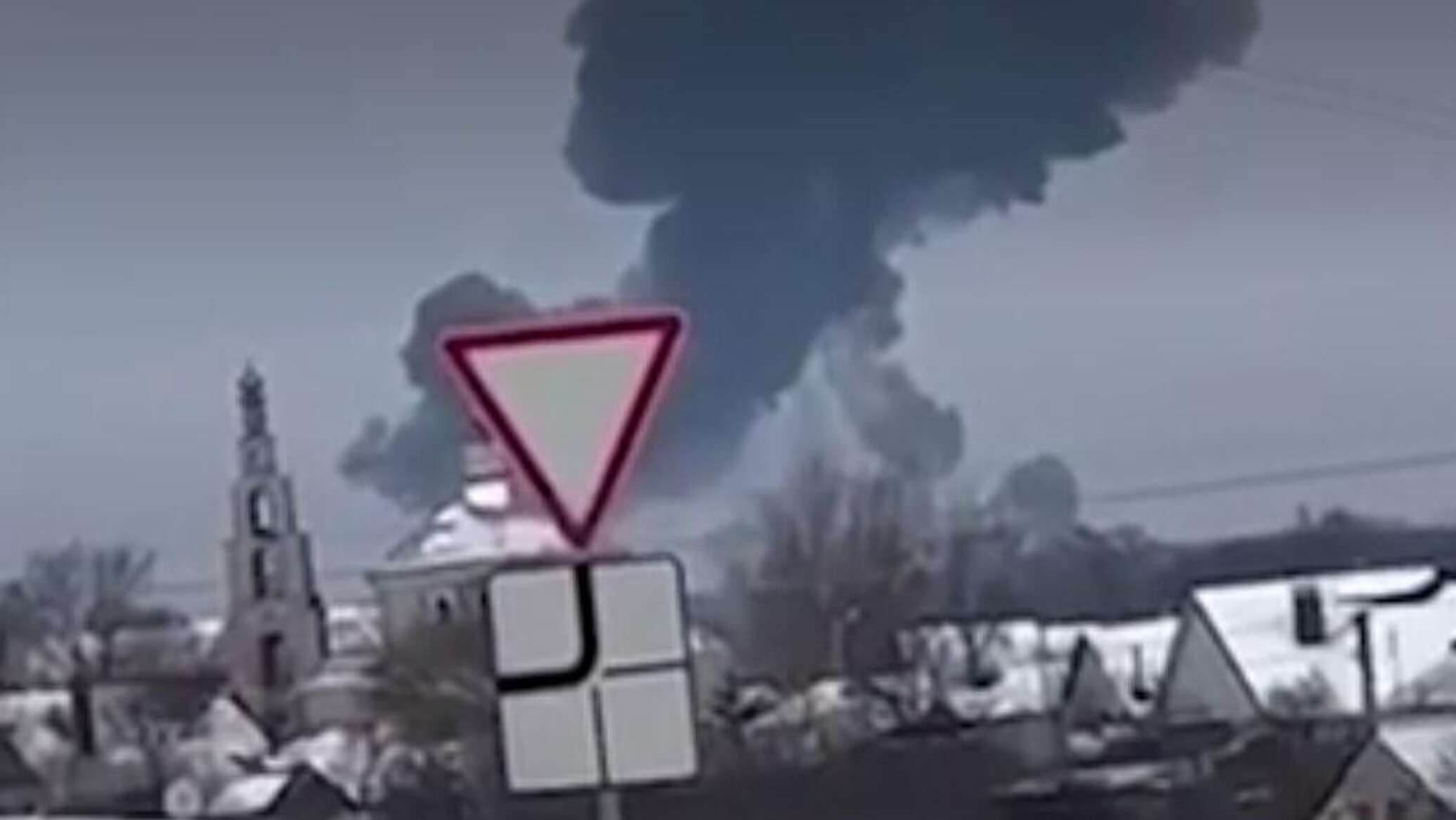 Крымский мост сейчас новости сегодня последние. Крымский мост жд. Металлоконструкции. Крымский мост чп. Крымский мост жд.