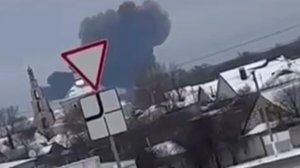 Кадры с места падения самолета Ил-76 в Белгородской области