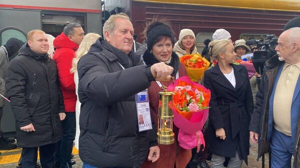 Семья Кузнецовых привезла в Крым огонь семейного очага Сердце России