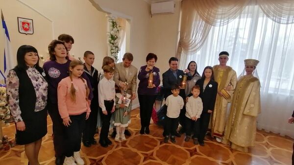 Республика Крым передала частичку огня семейного очага Сердце России Севастополю