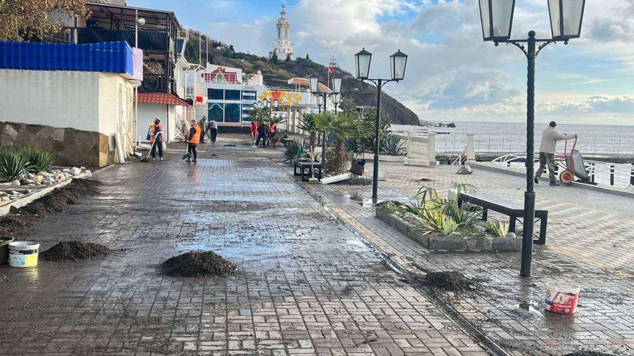 ливадия отель ливадийский. Sky mare алушта. пансионат приморье. лаванда утес мини отель крым. 20 % скидка для крымчан.