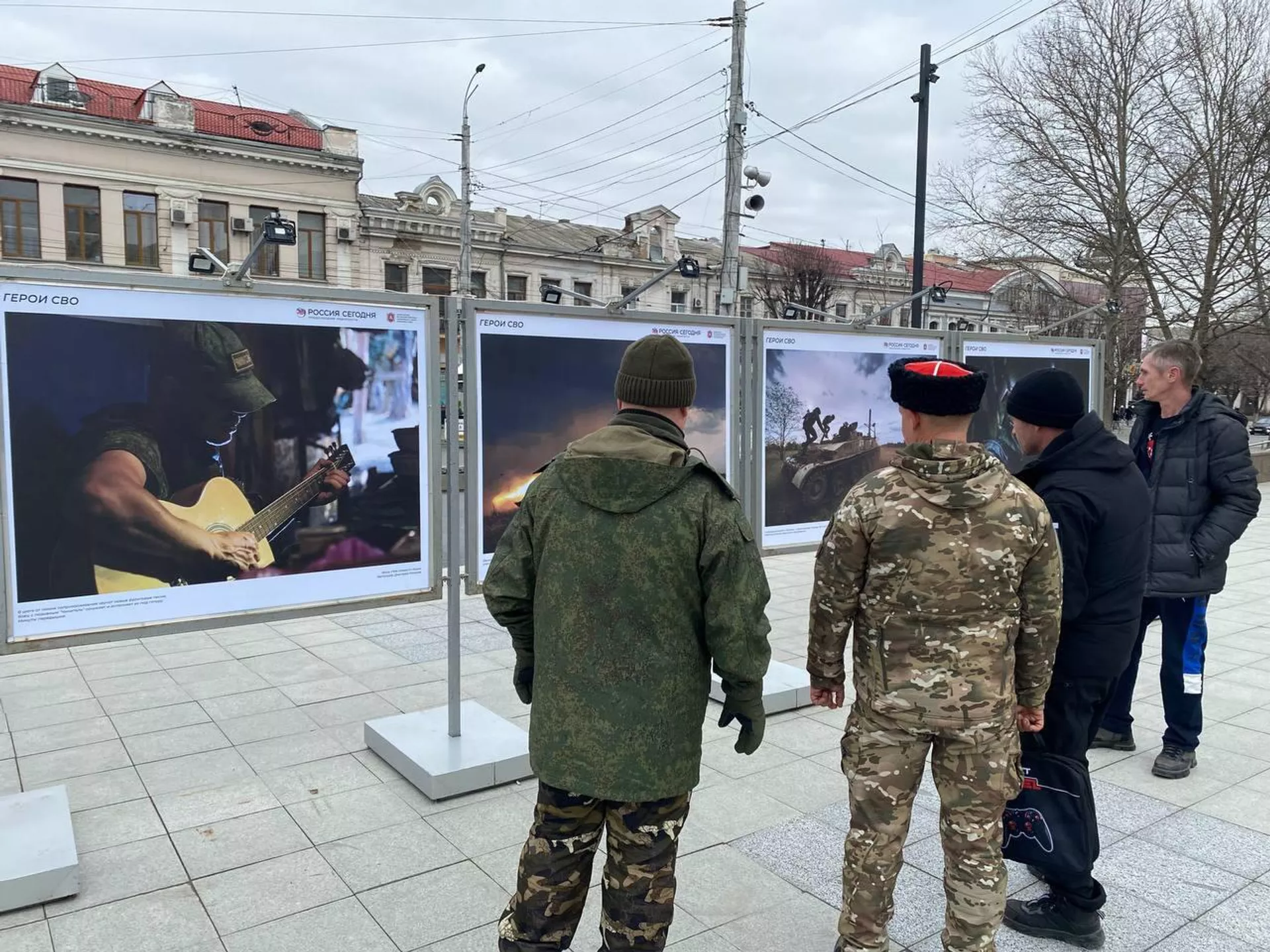Открытие фотовыставки Герои СВО - РИА Новости, 1920, 20.02.2024