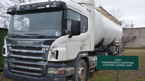 Крымская таможня передала 11 зарегистрированных на Украине транспортных средств на нужды СВО
